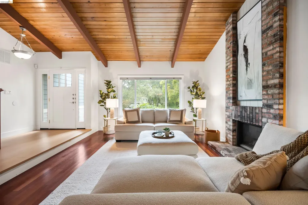 4029 Aliso Oakland CA 94619