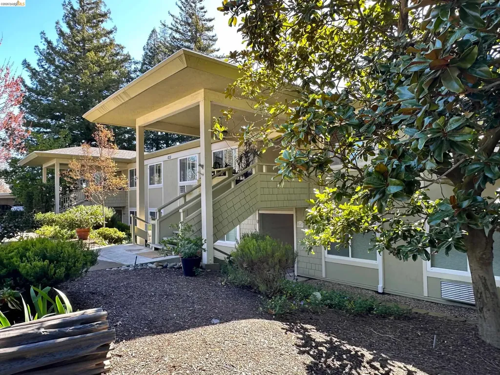 1910 Skycrest Drive Walnut Creek CA 94595