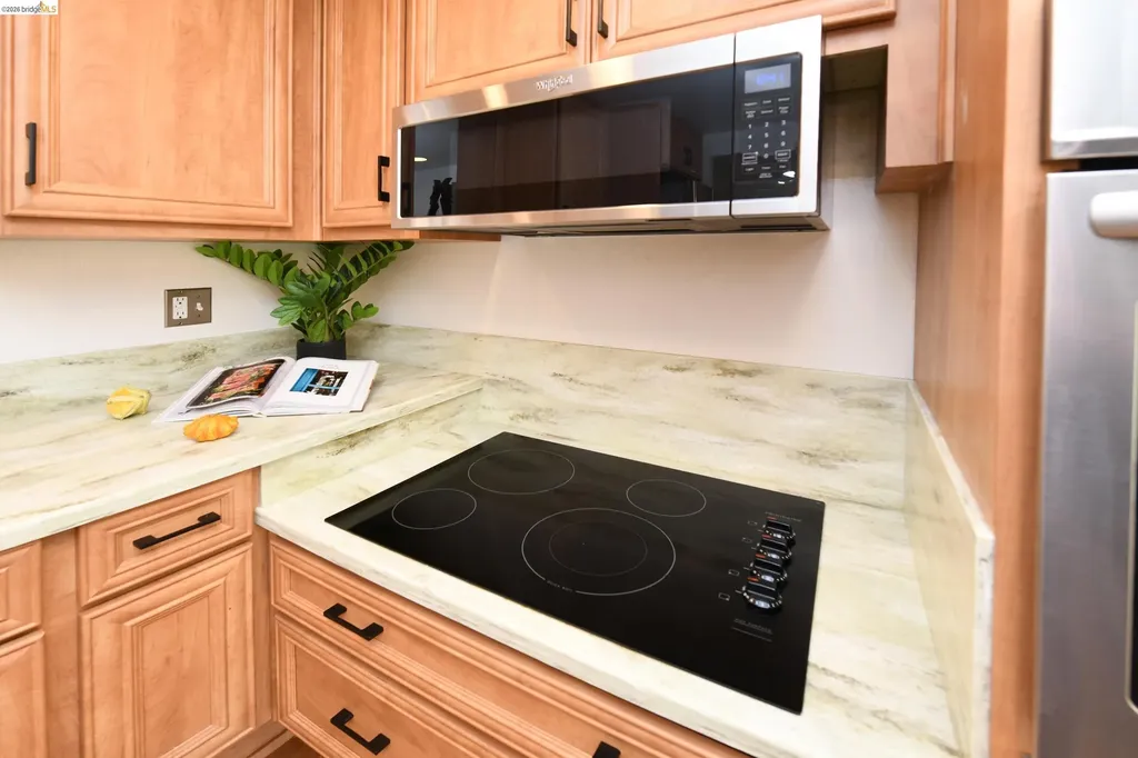 1910 Skycrest Drive Walnut Creek CA 94595