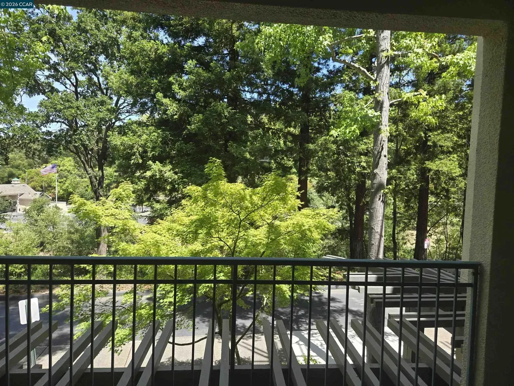 1860 Tice Creek Drive Walnut Creek CA 94595
