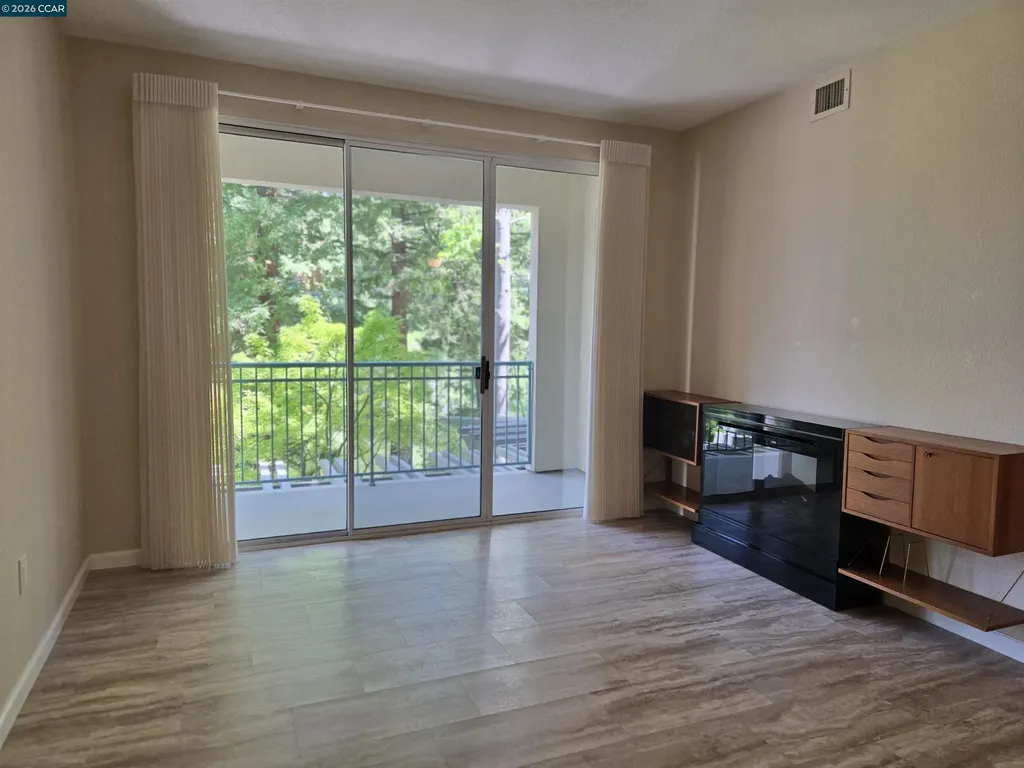 1860 Tice Creek Drive Walnut Creek CA 94595