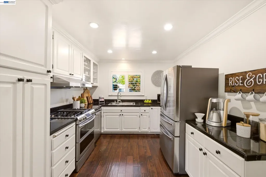5016 Black Avenue Pleasanton CA 94566