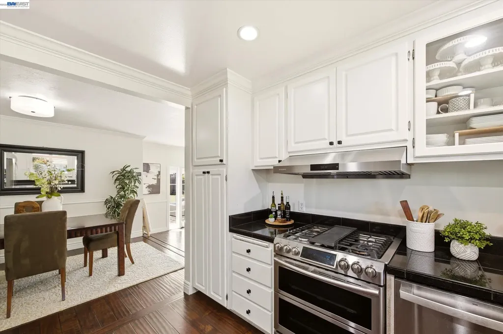 5016 Black Avenue Pleasanton CA 94566
