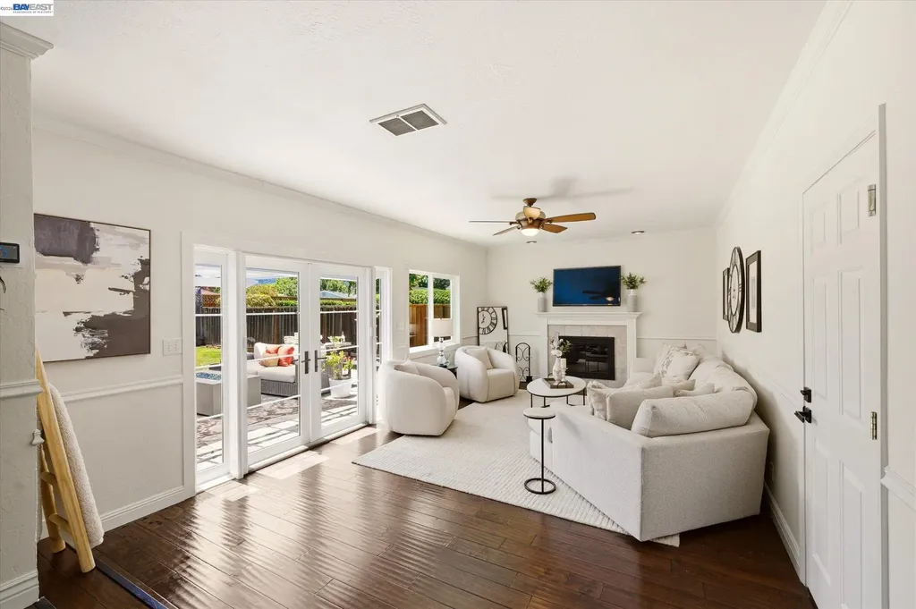 5016 Black Avenue Pleasanton CA 94566