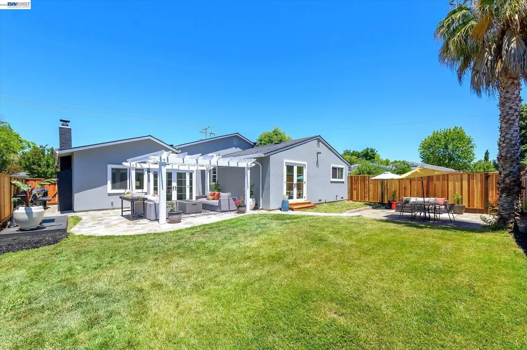 5016 Black Avenue Pleasanton CA 94566