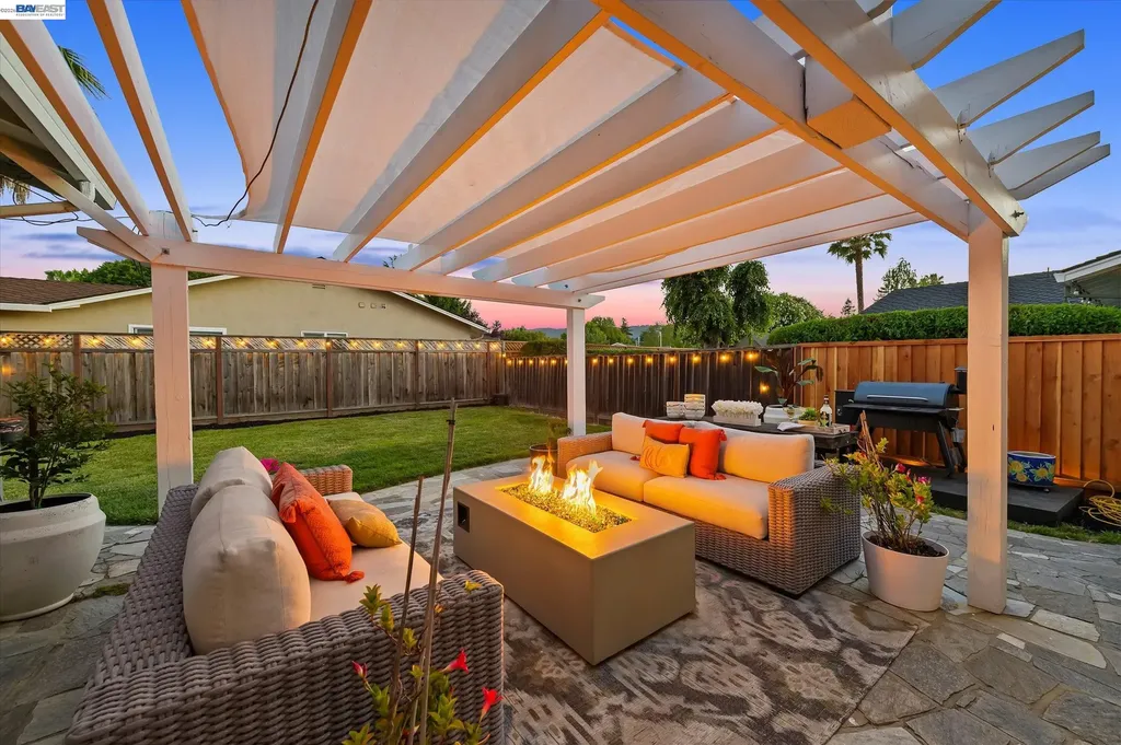 5016 Black Avenue Pleasanton CA 94566