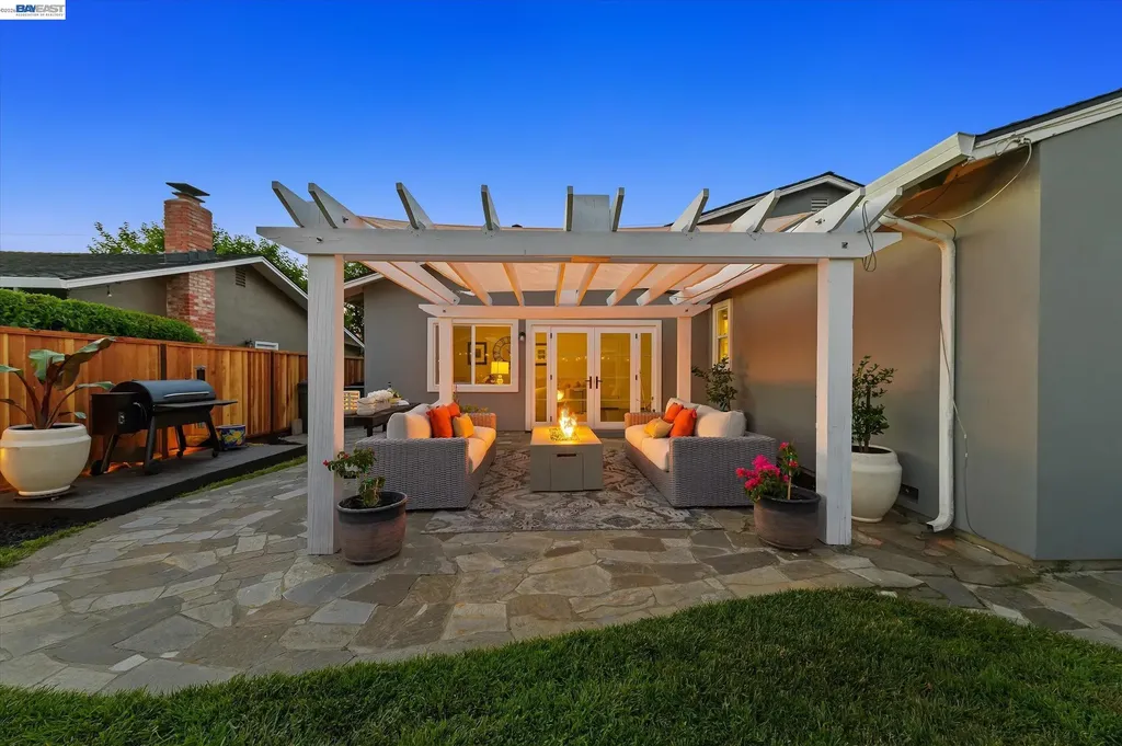 5016 Black Avenue Pleasanton CA 94566