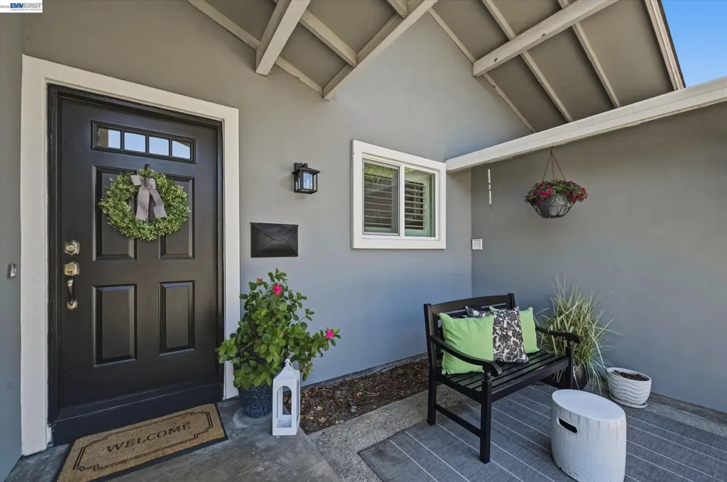 5016 Black Avenue Pleasanton CA 94566