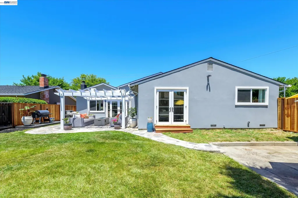 5016 Black Avenue Pleasanton CA 94566