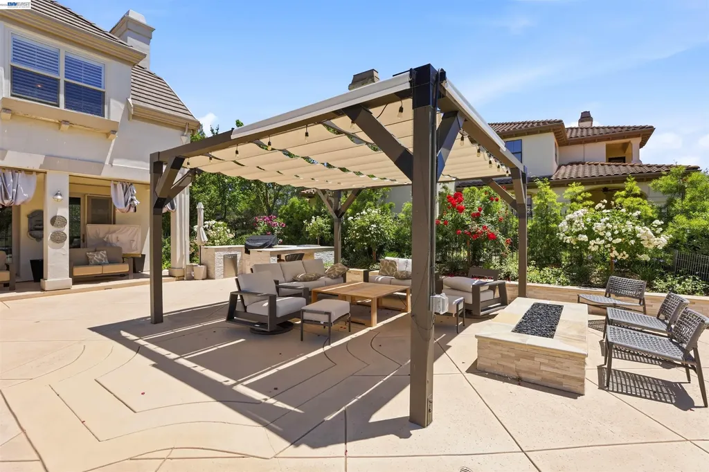 3019 E. Ruby Hill Drive Pleasanton CA 94566