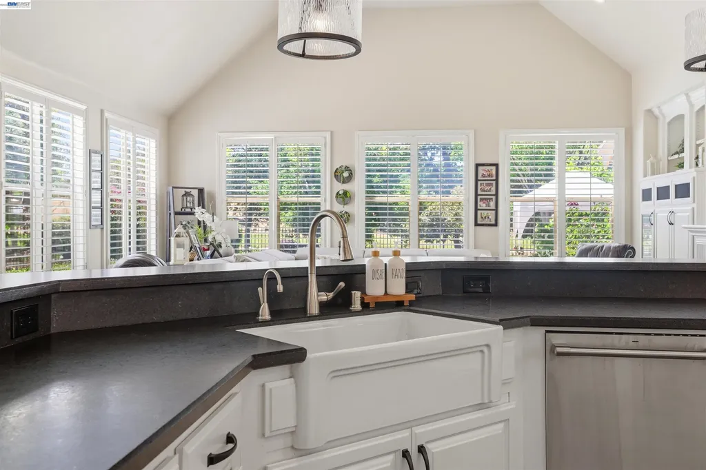 3019 E. Ruby Hill Drive Pleasanton CA 94566