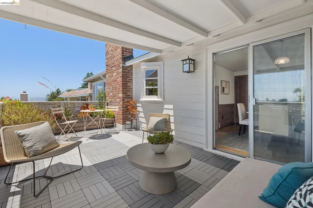 2541 Hilgard Avenue Berkeley CA 94709