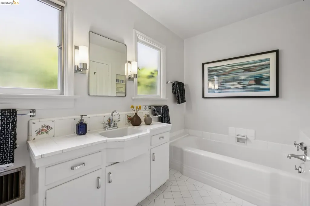 2541 Hilgard Avenue Berkeley CA 94709