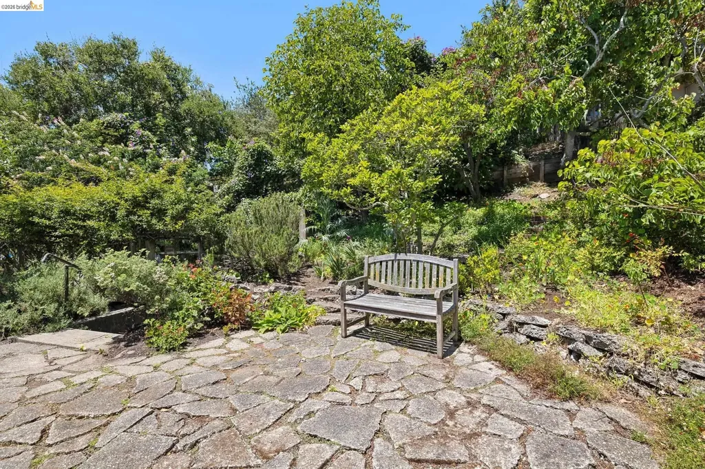 2541 Hilgard Avenue Berkeley CA 94709