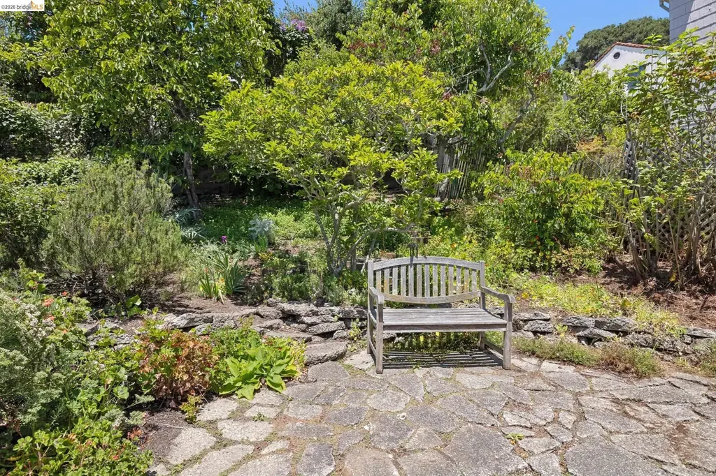 2541 Hilgard Avenue Berkeley CA 94709