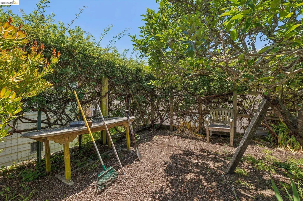 2541 Hilgard Avenue Berkeley CA 94709