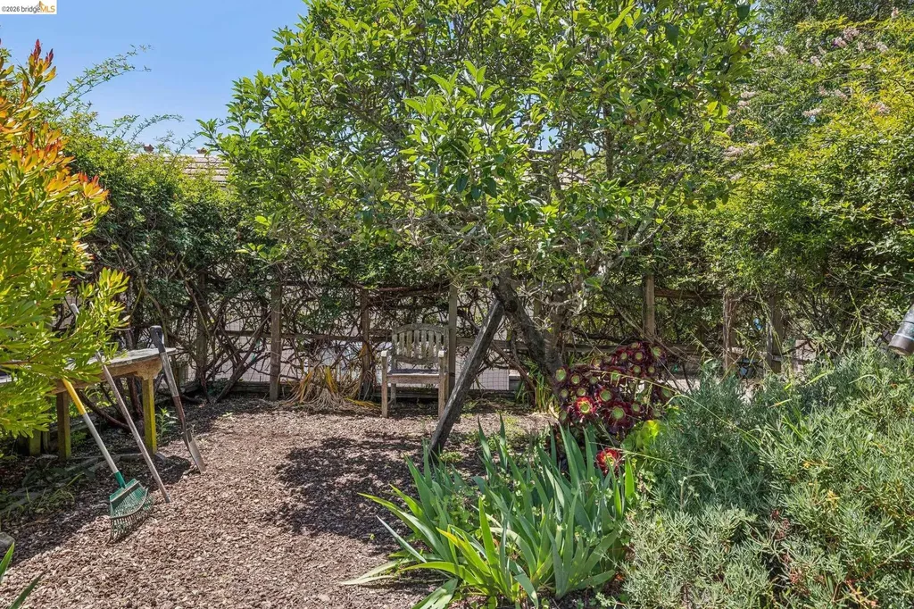 2541 Hilgard Avenue Berkeley CA 94709