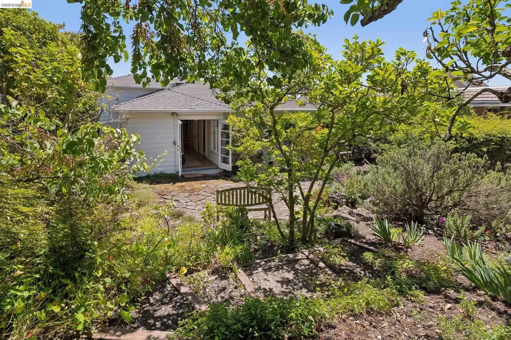 2541 Hilgard Avenue Berkeley CA 94709