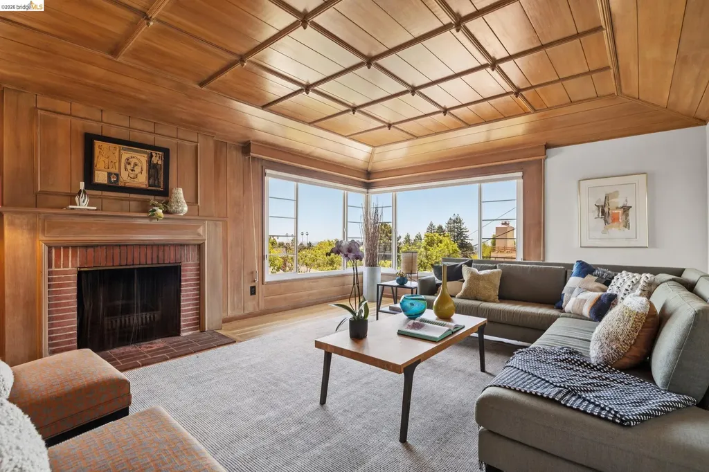 2541 Hilgard Avenue Berkeley CA 94709