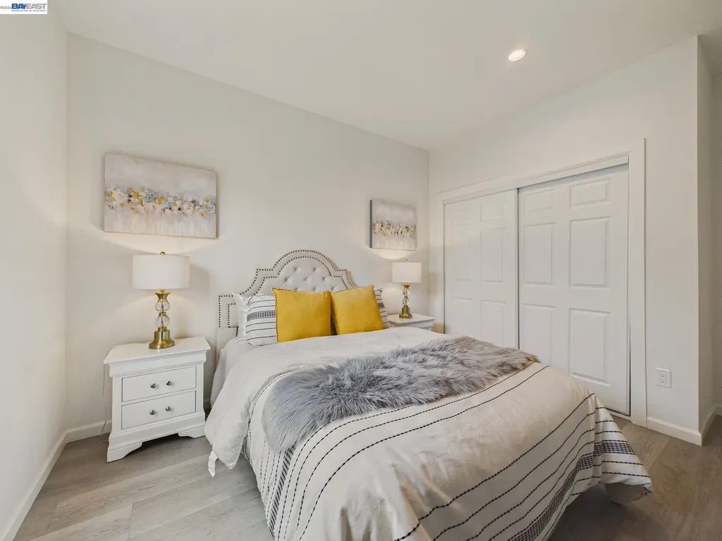 718 26 Oakland CA 94612