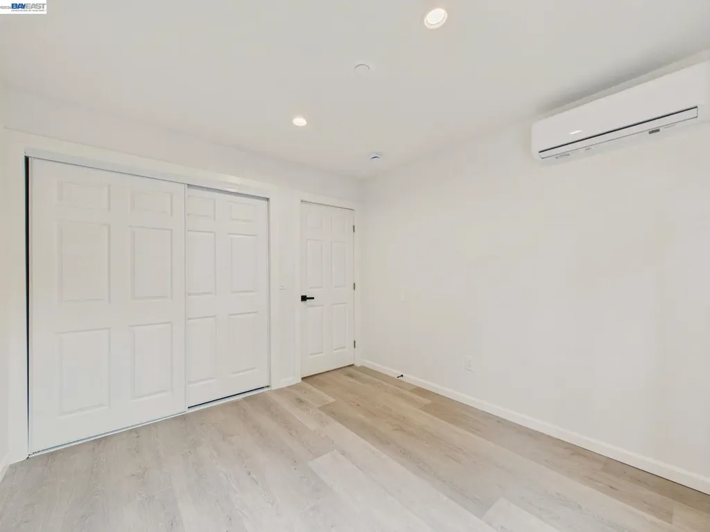 718 26 Oakland CA 94612