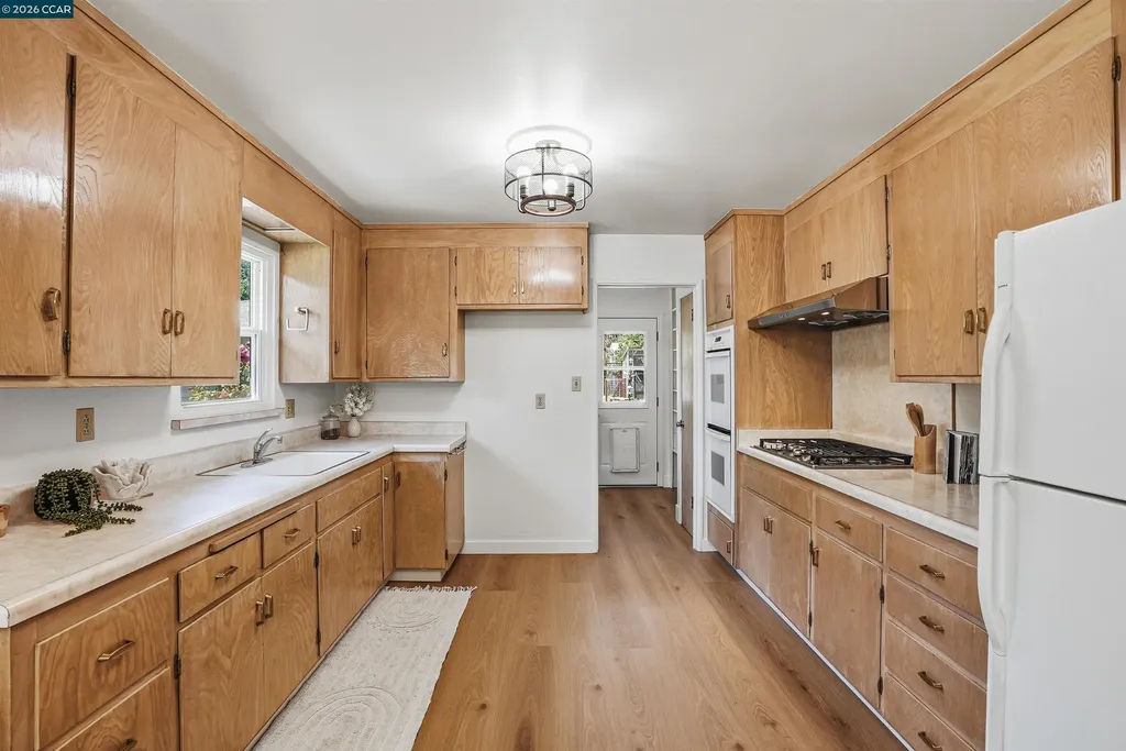 1911 Franklin Canyon Road Martinez CA 94553
