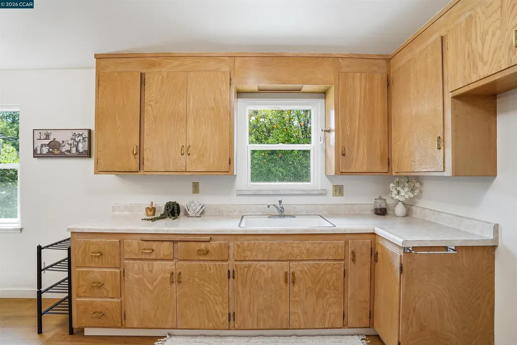 1911 Franklin Canyon Road Martinez CA 94553