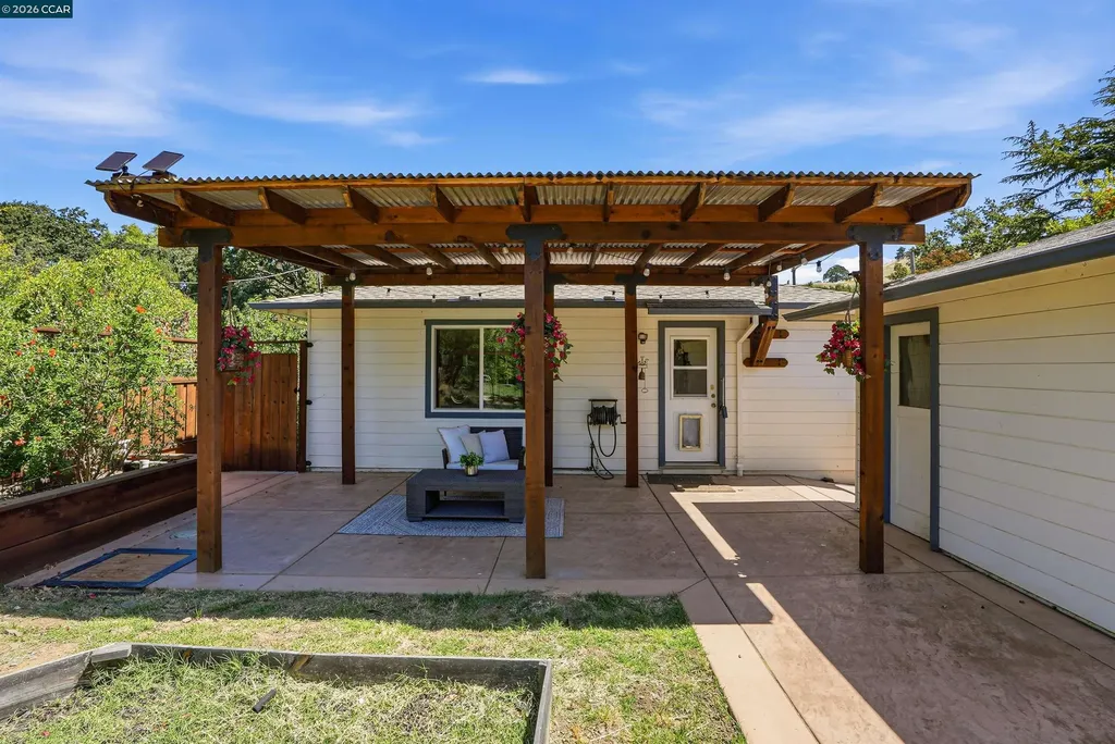 1911 Franklin Canyon Road Martinez CA 94553