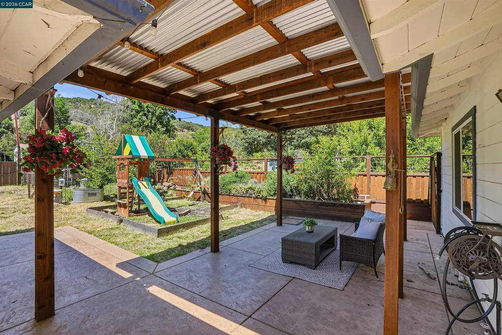 1911 Franklin Canyon Road Martinez CA 94553