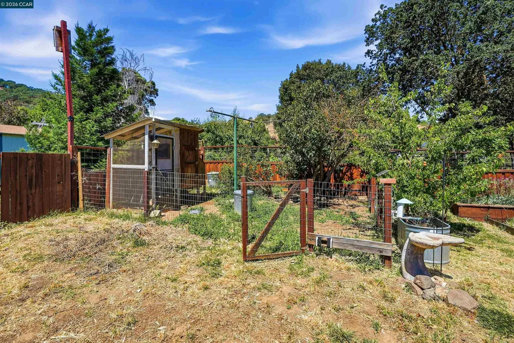 1911 Franklin Canyon Road Martinez CA 94553