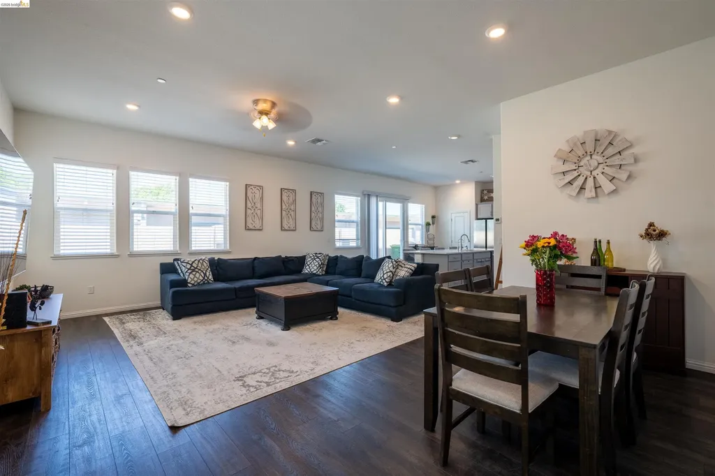 58 Redberry Loop Brentwood CA 94513