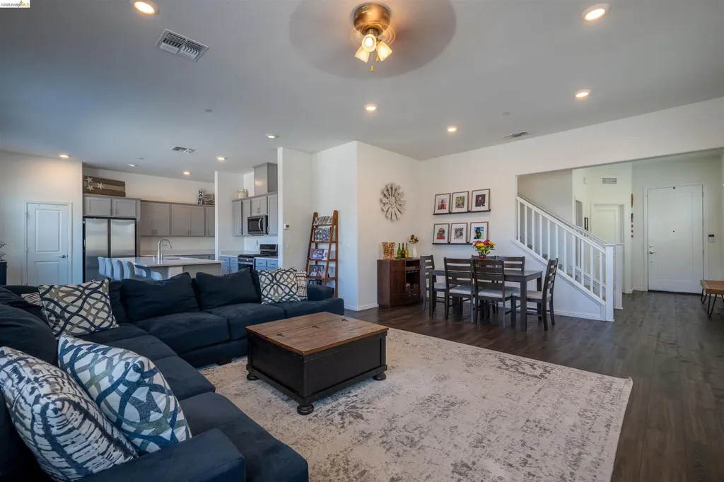 58 Redberry Loop Brentwood CA 94513