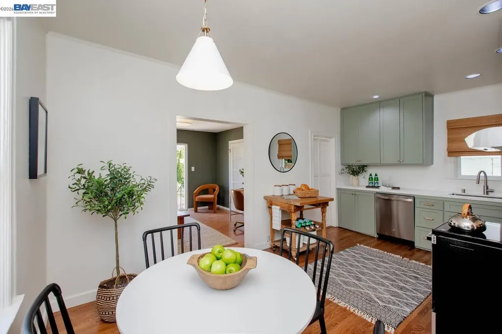 1410 Sherman Street Alameda CA 94501