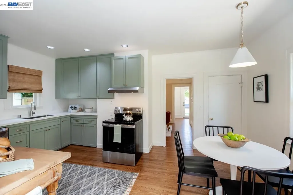 1410 Sherman Street Alameda CA 94501