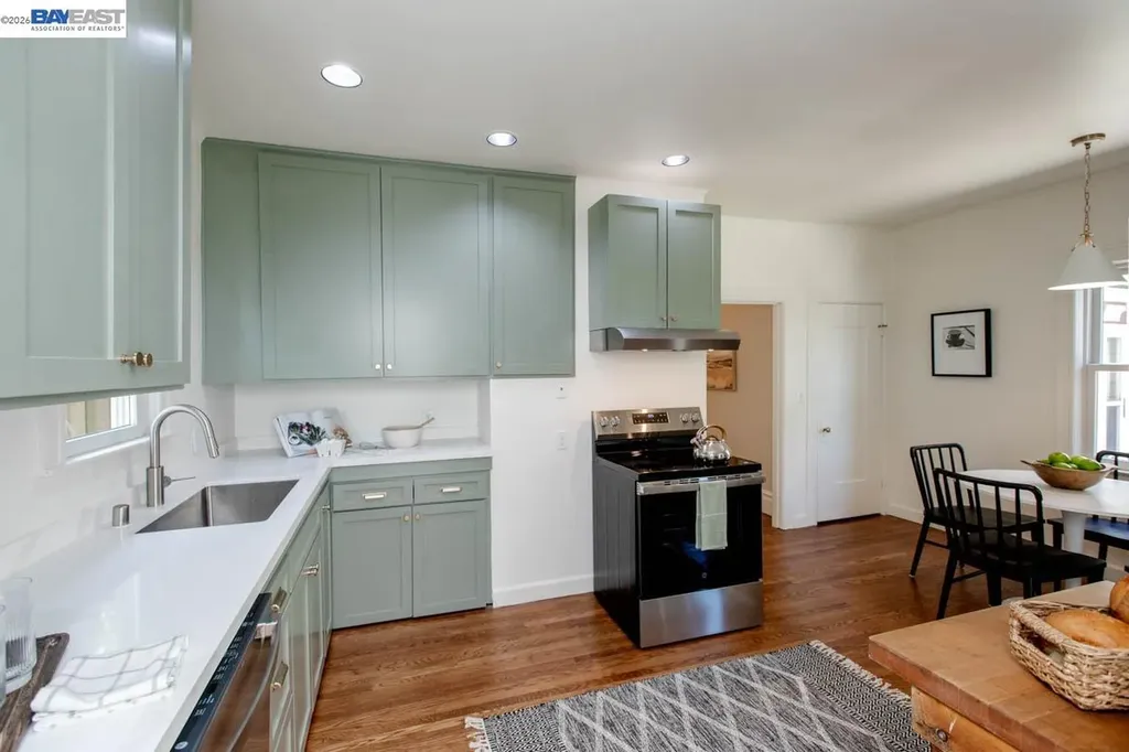 1410 Sherman Street Alameda CA 94501