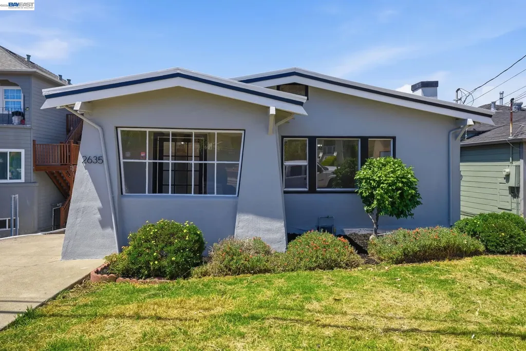 2635 19th Avenue Oakland CA 94606