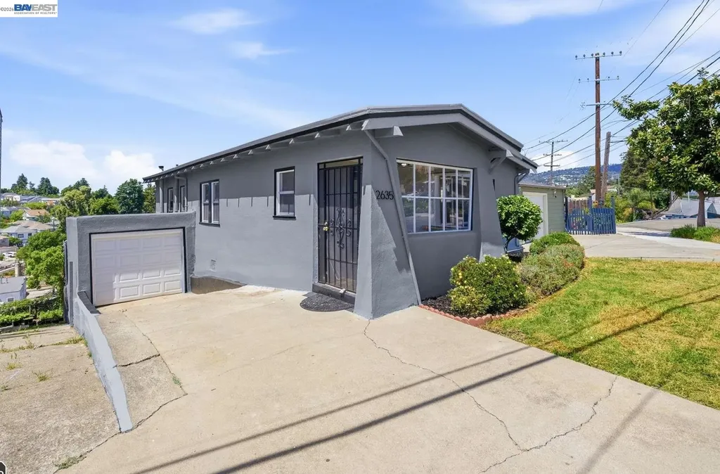 2635 19th Avenue Oakland CA 94606