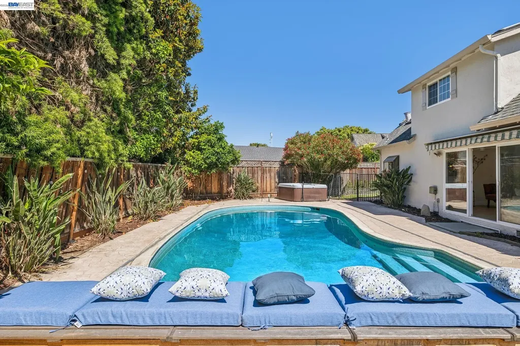 36481 Bettencourt Street Newark CA 94560