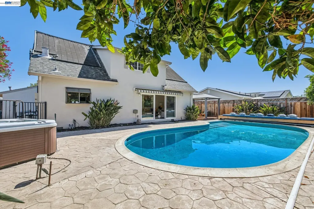36481 Bettencourt Street Newark CA 94560