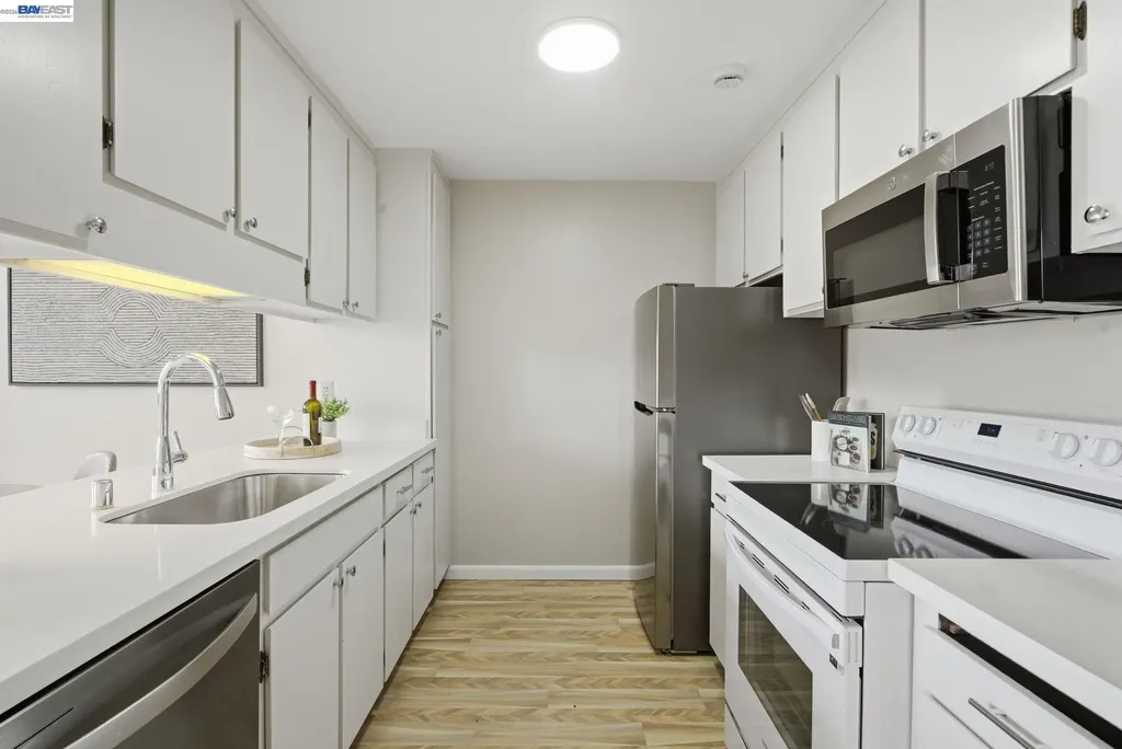 2101 Shoreline Drive Alameda CA 94501