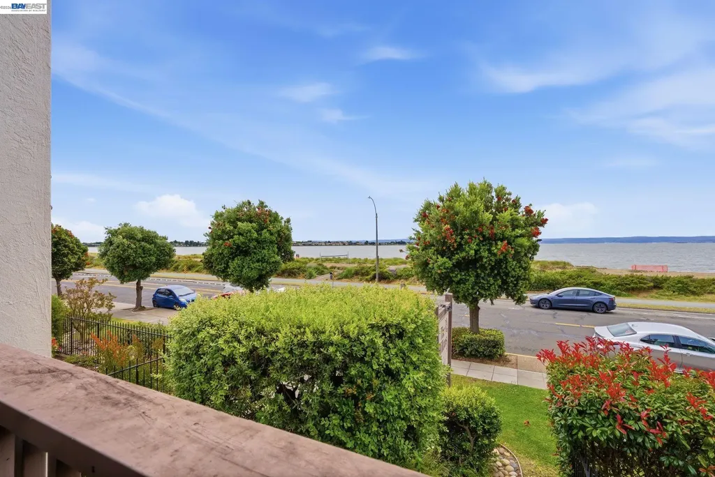 2101 Shoreline Drive Alameda CA 94501