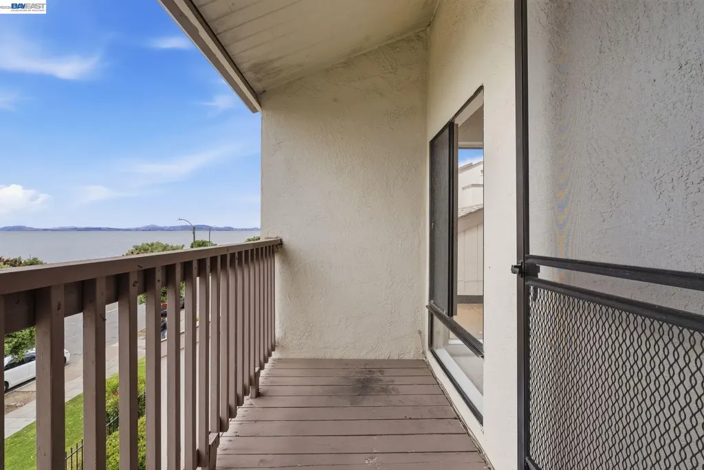 2101 Shoreline Drive Alameda CA 94501