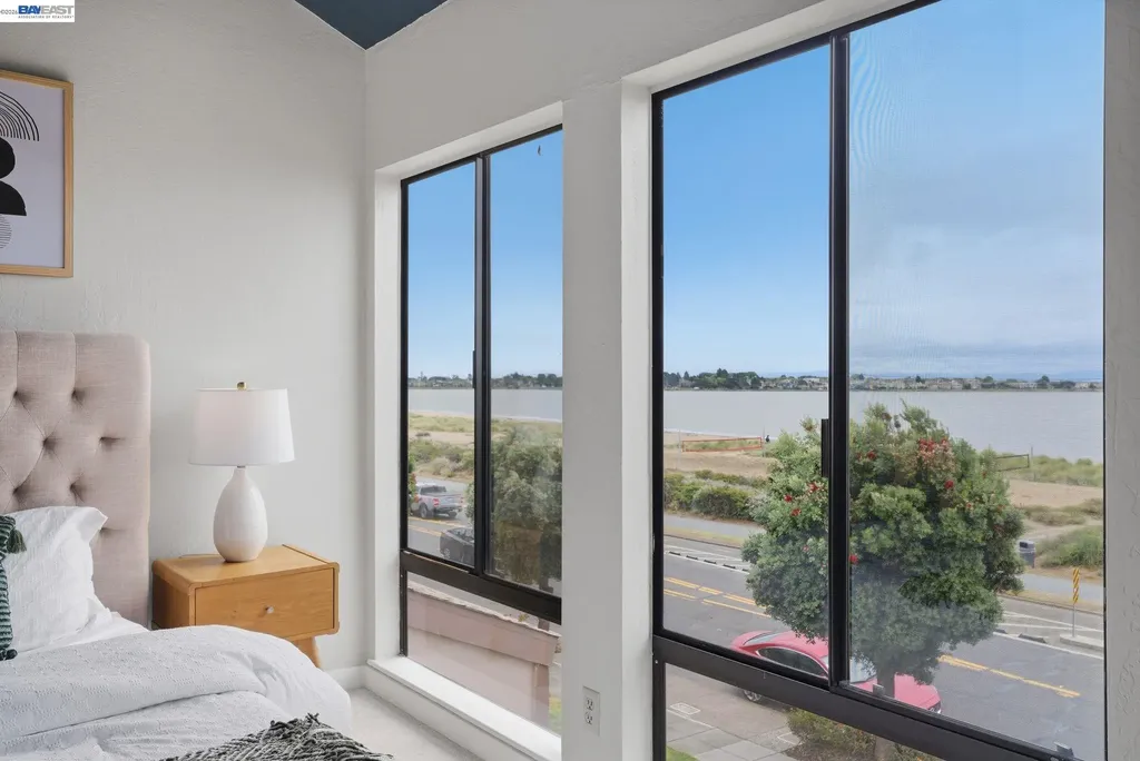 2101 Shoreline Drive Alameda CA 94501