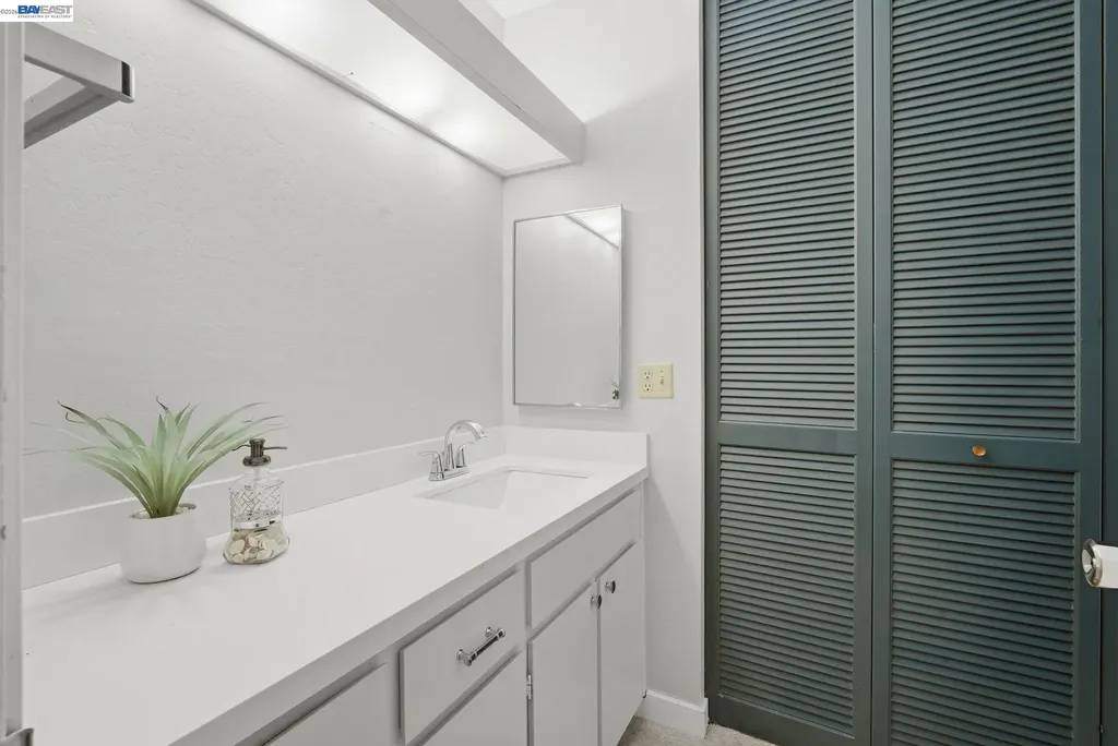 2101 Shoreline Drive Alameda CA 94501