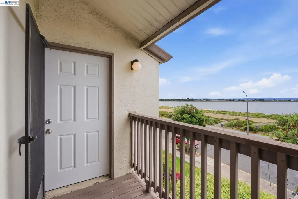 2101 Shoreline Drive Alameda CA 94501