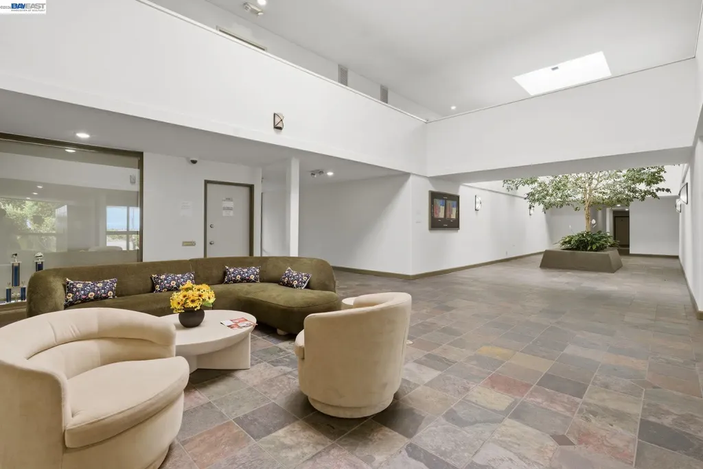2101 Shoreline Drive Alameda CA 94501