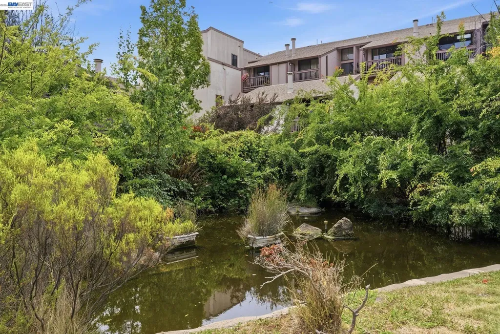 2101 Shoreline Drive Alameda CA 94501