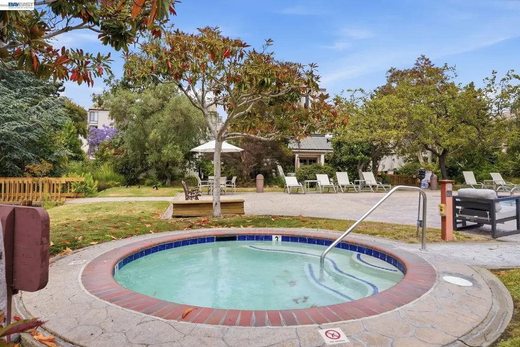 2101 Shoreline Drive Alameda CA 94501