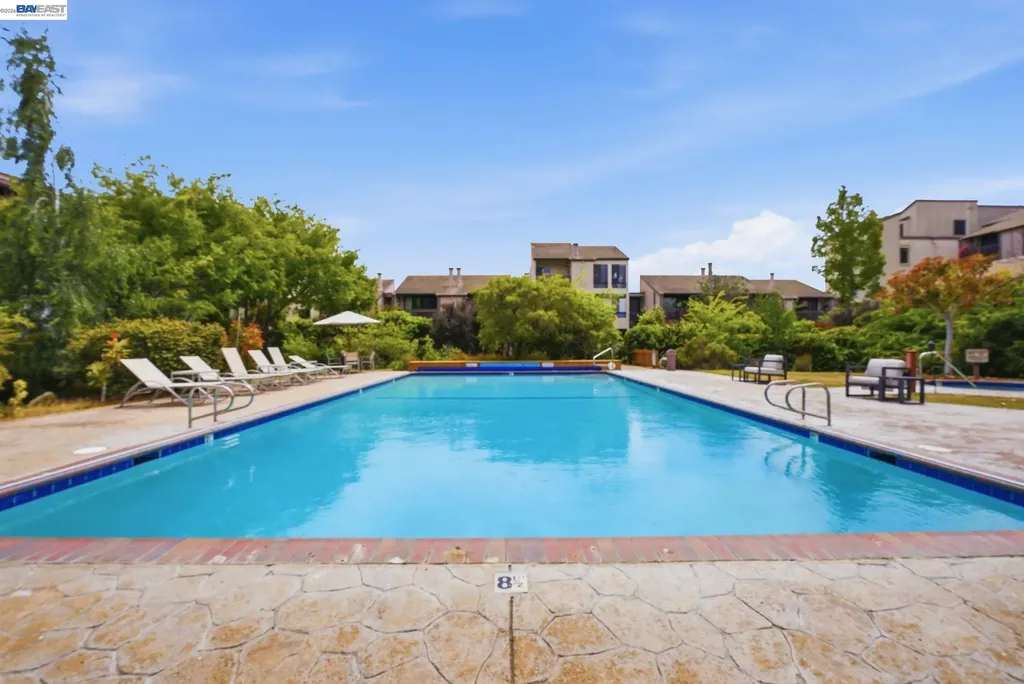 2101 Shoreline Drive Alameda CA 94501