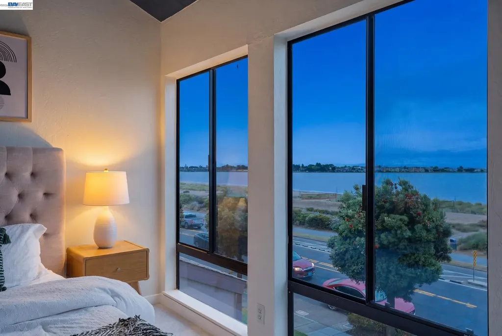 2101 Shoreline Drive Alameda CA 94501